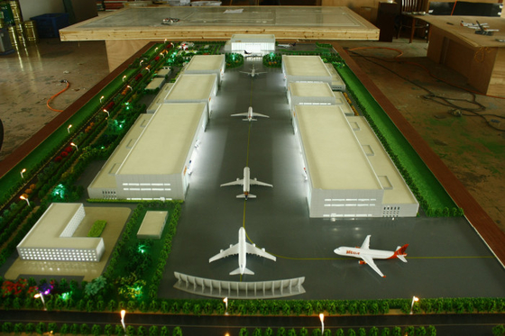 공항 배치를 위한 주문을 받아서 만들어진 3D 건축 모형 제작자 모형 협력 업체