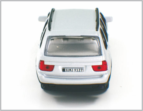 수집 &amp; 선물을 위한 1/43대의 Diecast 합금 주문 축소 모형 차 BMWX5 협력 업체