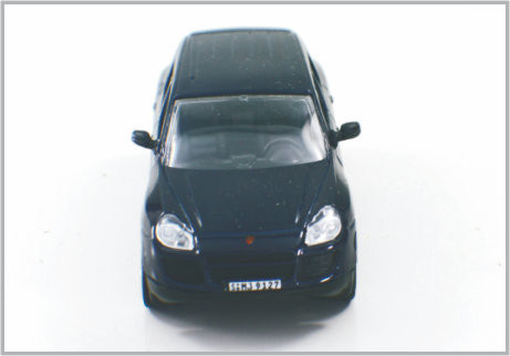 1/43대의 소형 Diecast 감색 합금 주문 축소 모형 차 Porsche Cayence 협력 업체