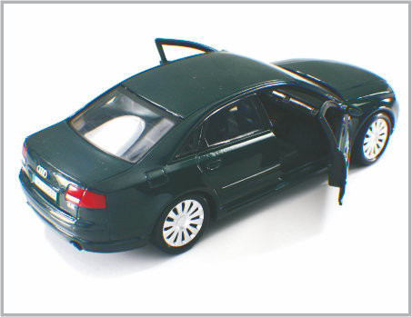 1개/24는 Decoratio로 합금 밝은 까만 주문 축소 모형 차 Audi A8를 집으로 Diecast 협력 업체